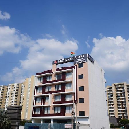 Hotel Rr Galaxy Gurgaon Zewnętrze zdjęcie