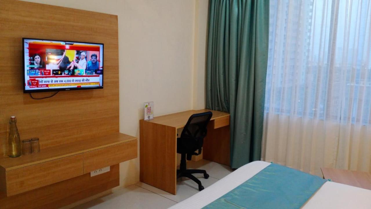 Hotel Rr Galaxy Gurgaon Zewnętrze zdjęcie