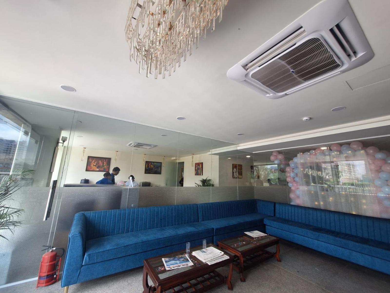 Hotel Rr Galaxy Gurgaon Zewnętrze zdjęcie